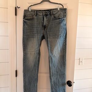 Men's Relaxed Fit Blue Jeans